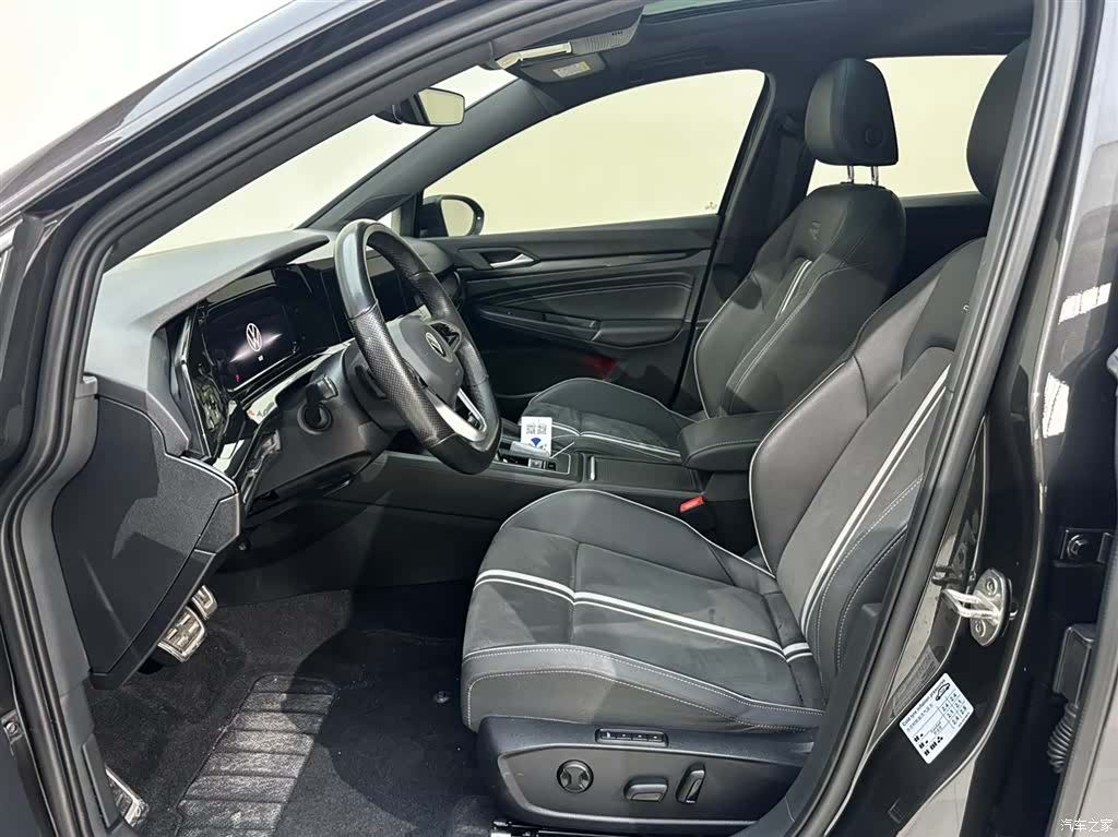 Volkswagen Golf, 2022 21