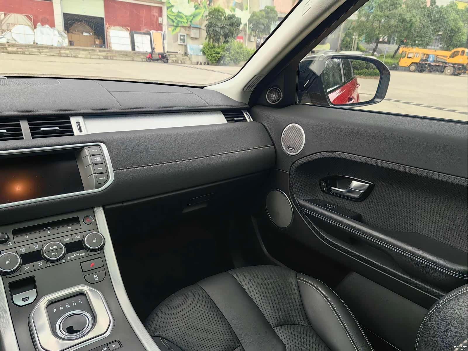 Land Rover Range Rover, 2015 16