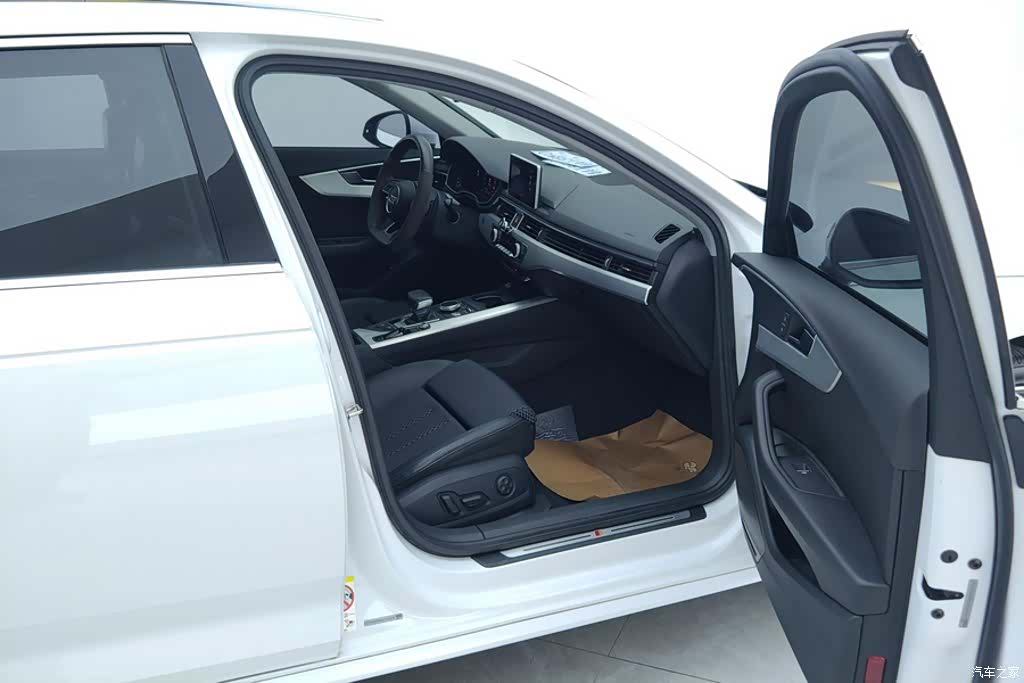 Audi A4L, 2018 8