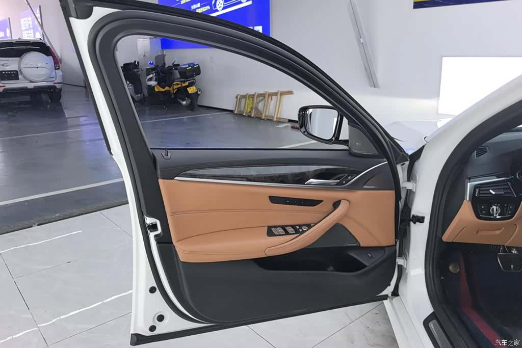 BMW 5 Series, 2018 7