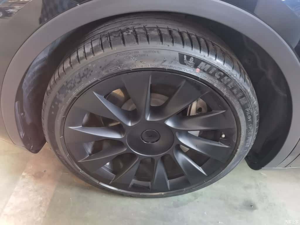 Tesla Model Y, 2021 23