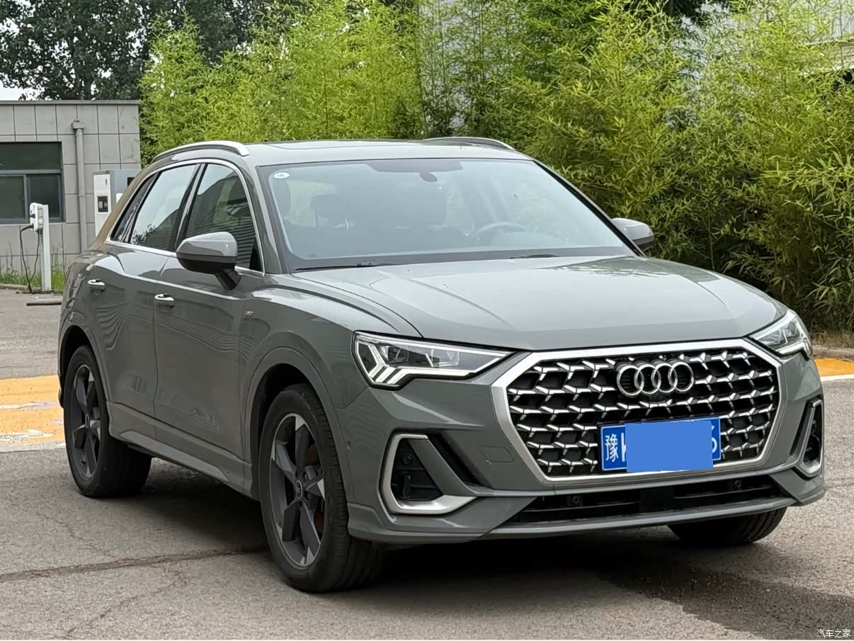 Audi Q3, 2024 3