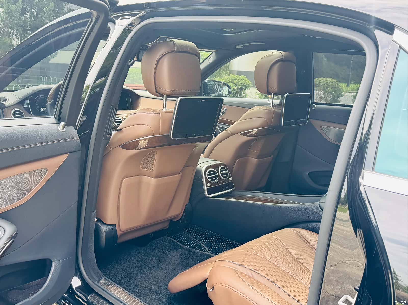 Maybach S-Class, 2015 все фото