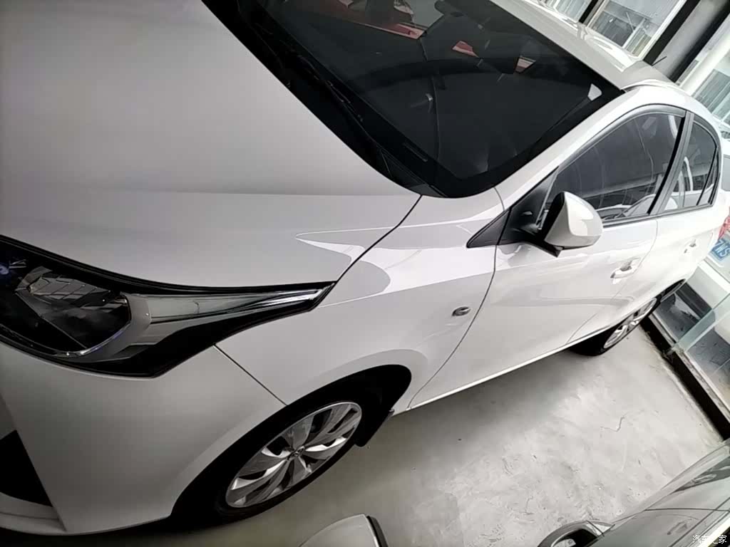 Toyota Yaris, 2019 все фото