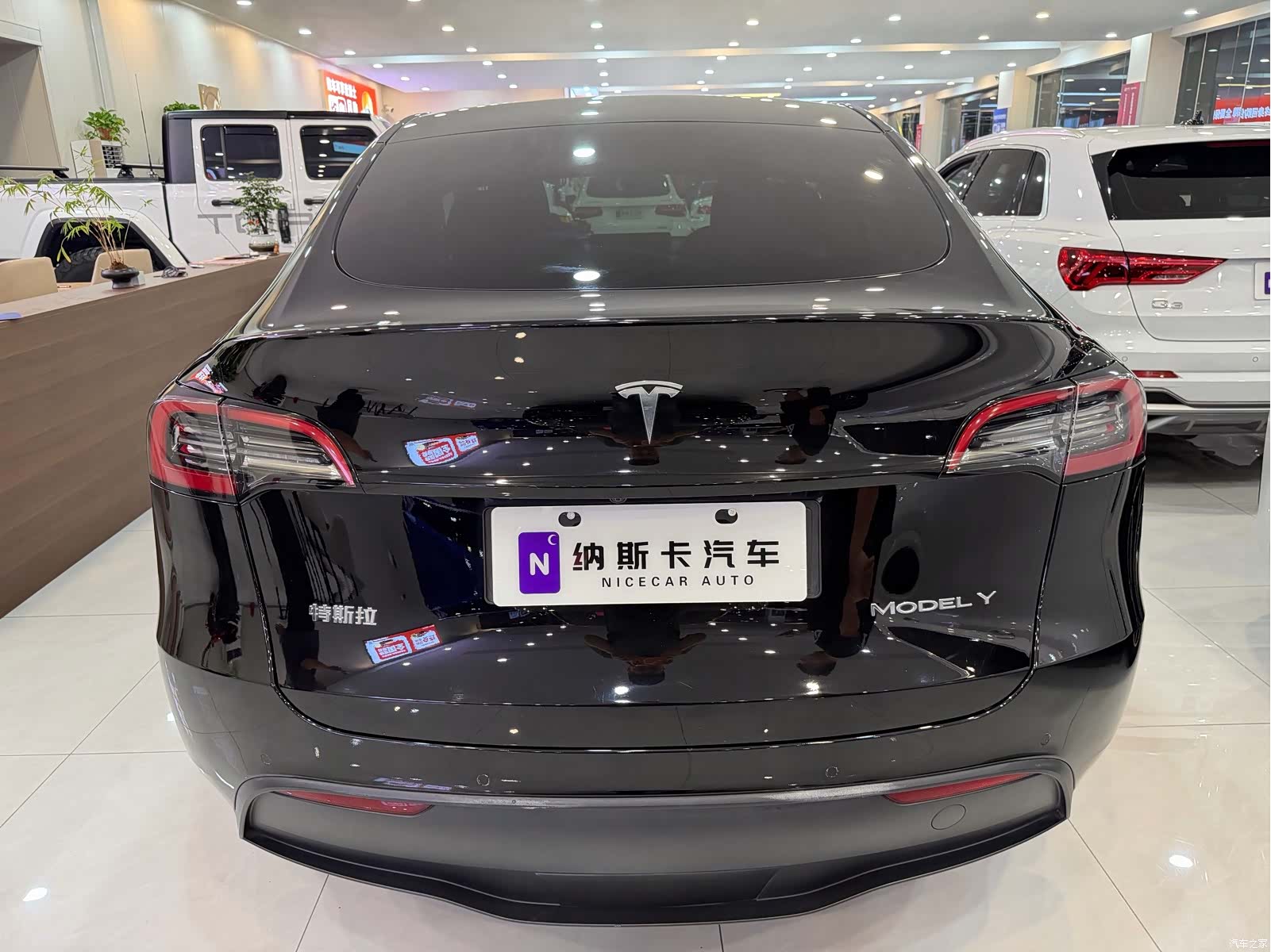 Tesla Model Y, 2022 4