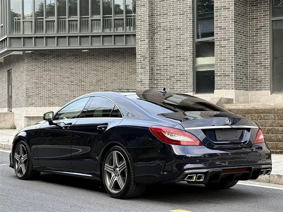 Mercedes-Benz CLS
