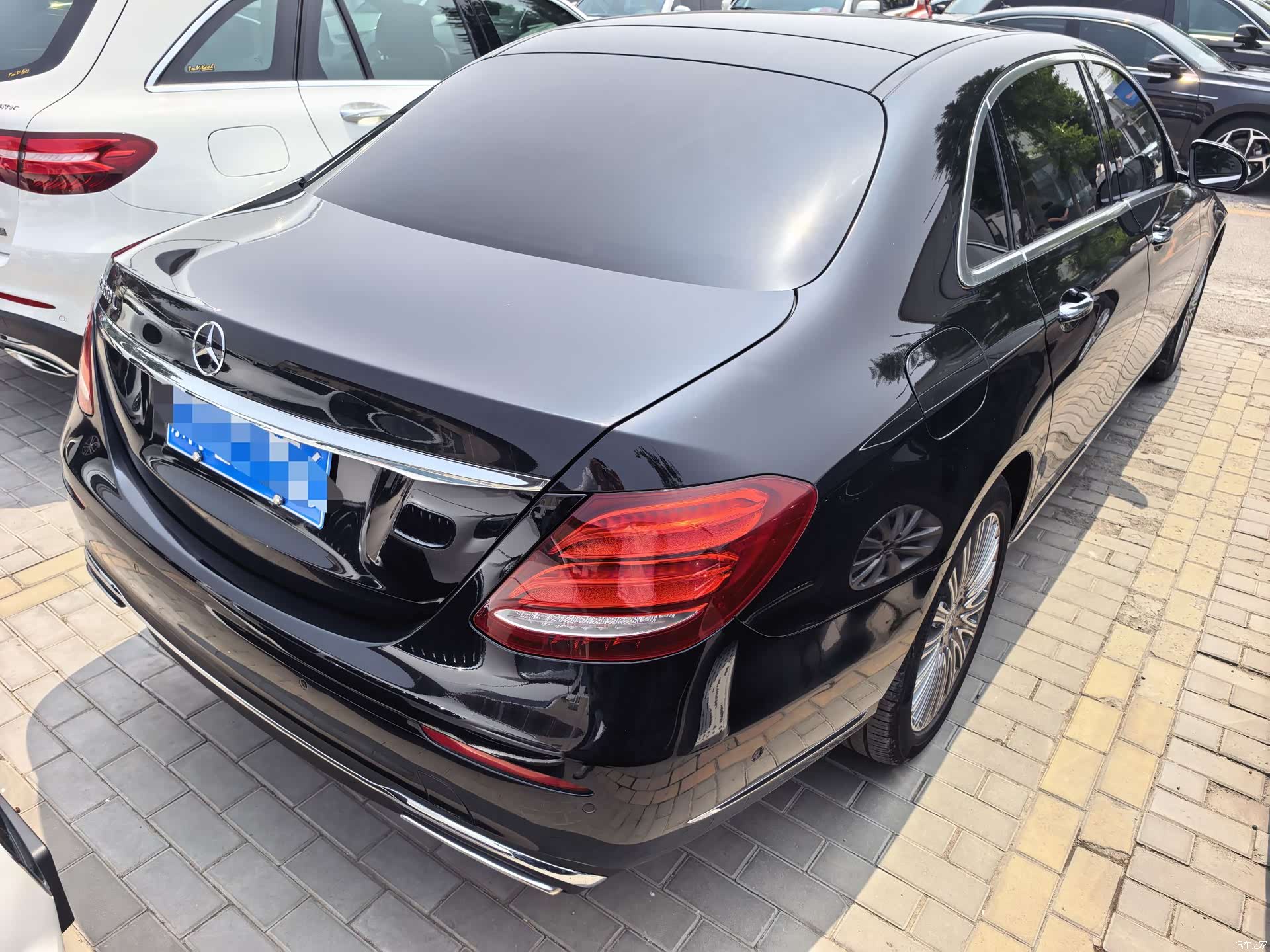Mercedes-Benz E-Class, 2019 3