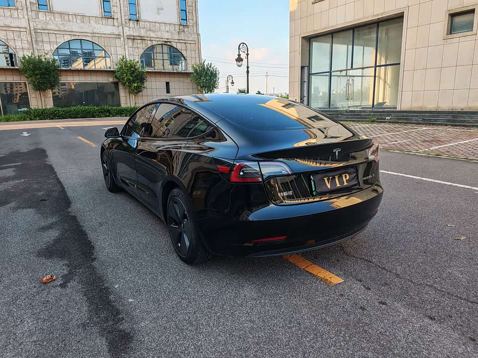 Tesla Model 3 Tesla Model 3