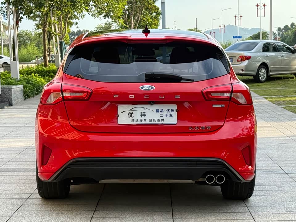 Ford Fox