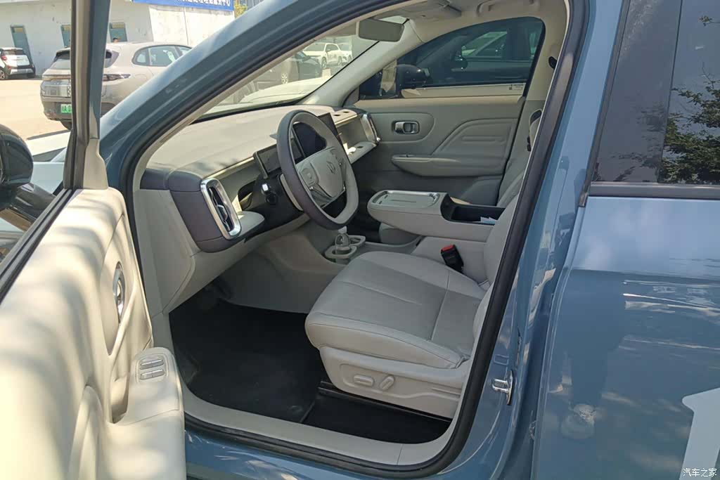 Leapmotor B10, 2025 9