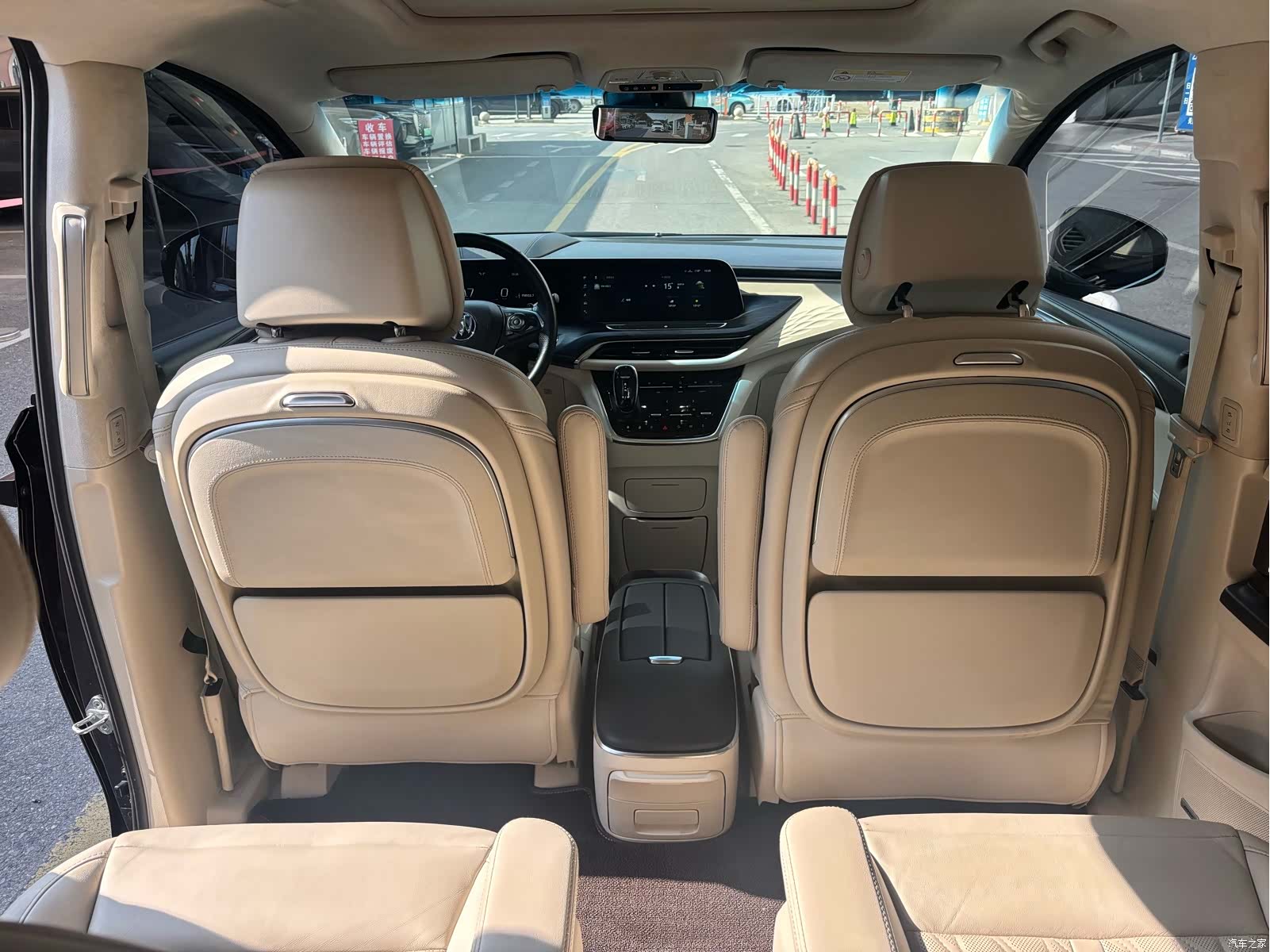 Buick GL8, 2020 11