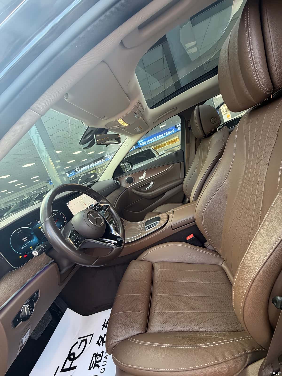 Mercedes-Benz E-Class, 2022 4