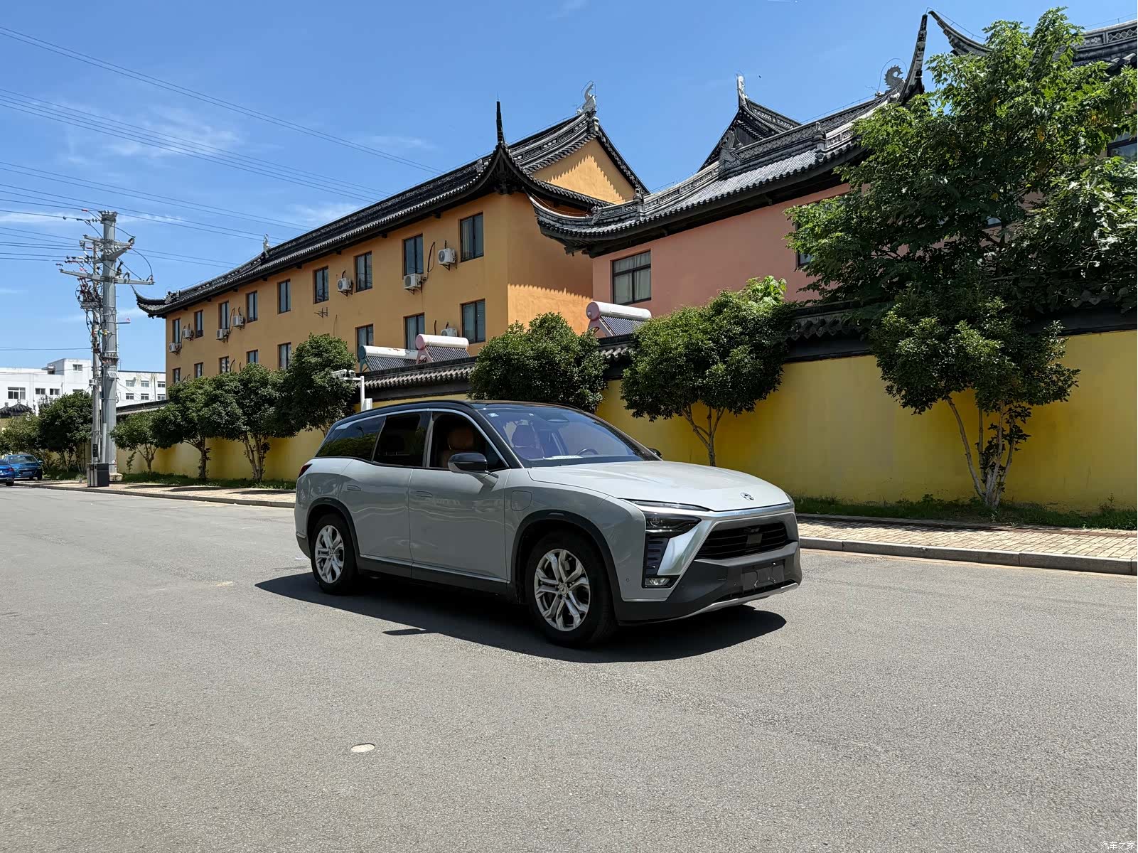 NIO ES8, 2020 3
