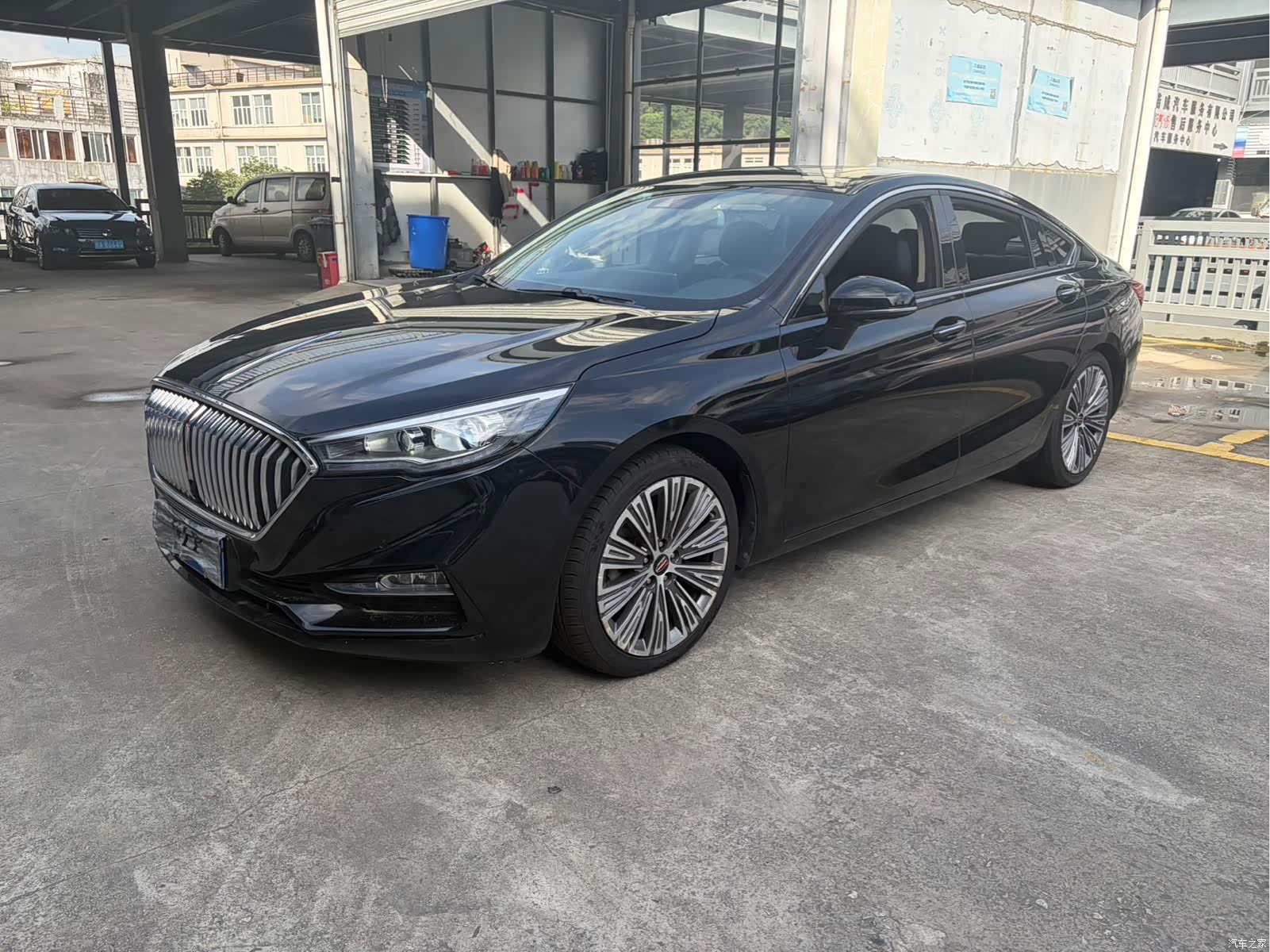 Hongqi H5