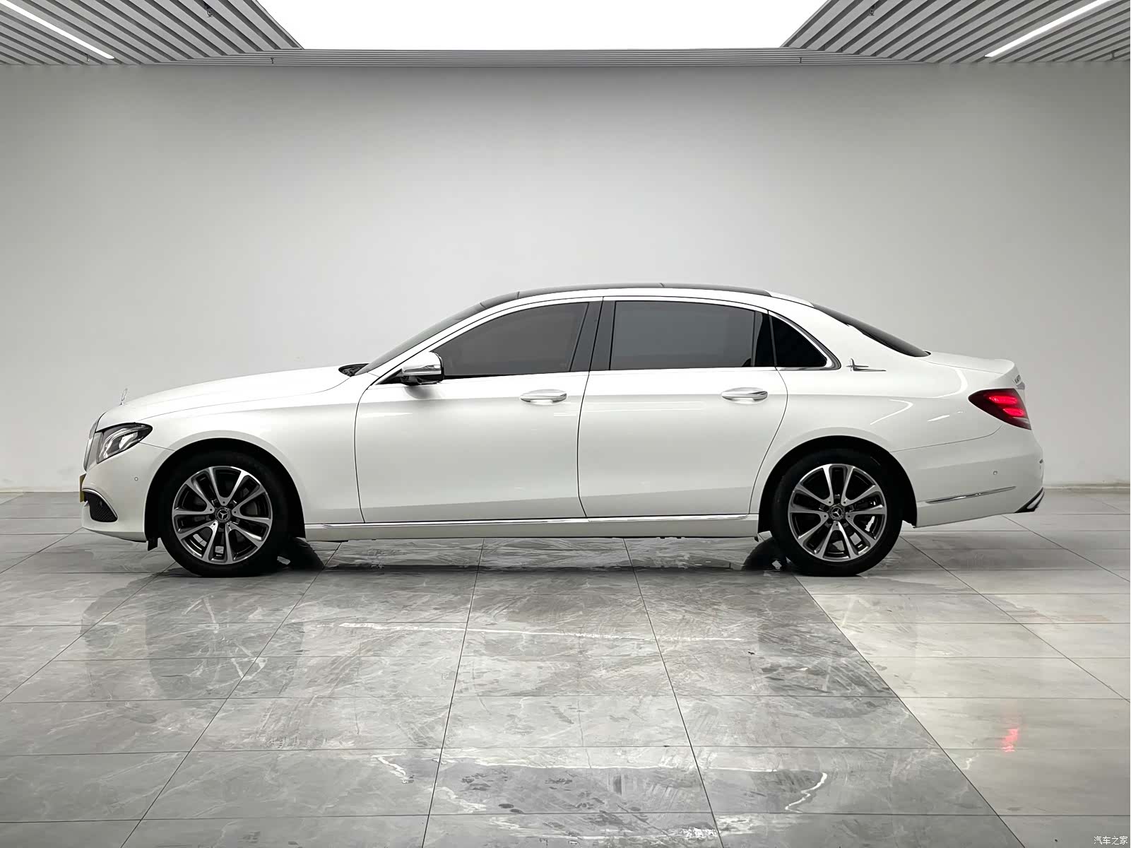Mercedes-Benz E-Class, 2018 7