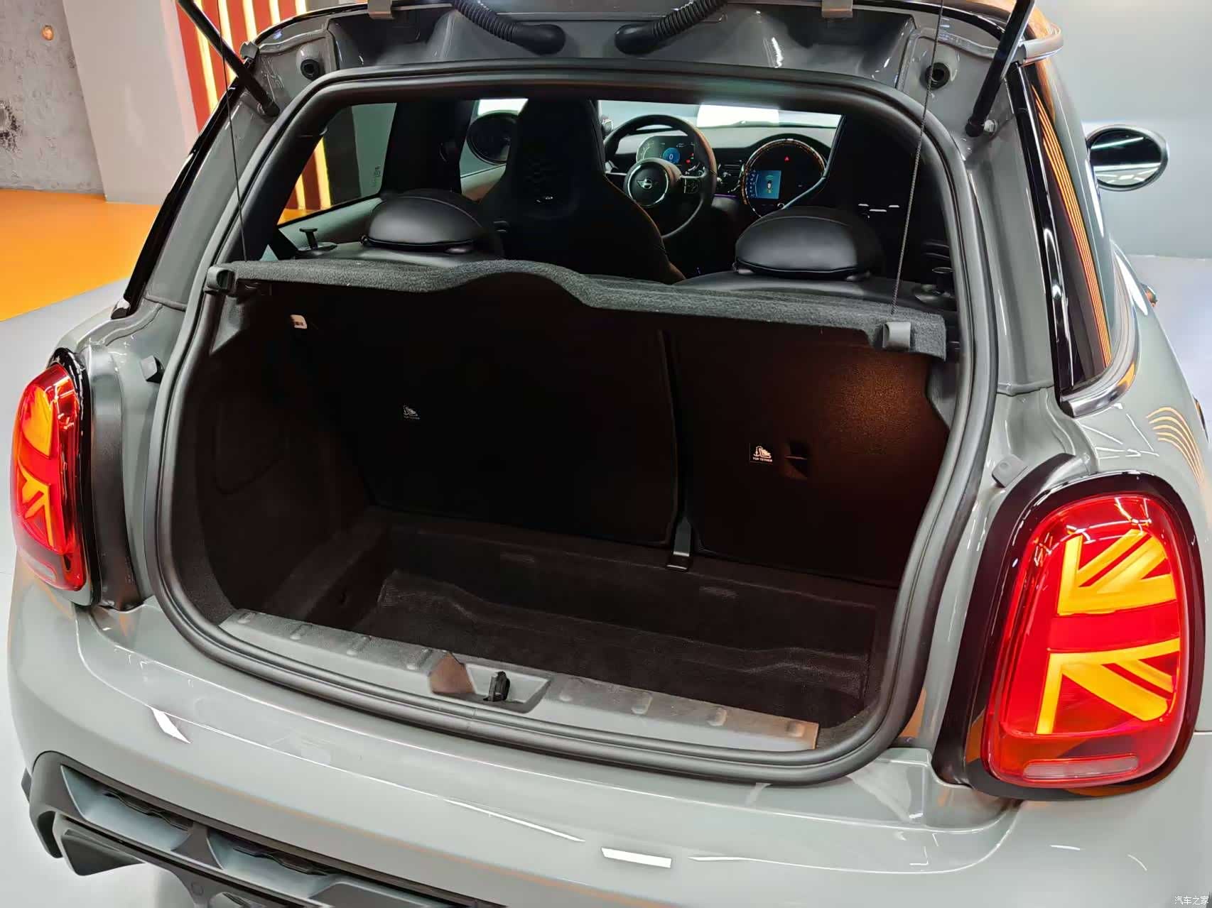 Mini Cooper, 2022 34