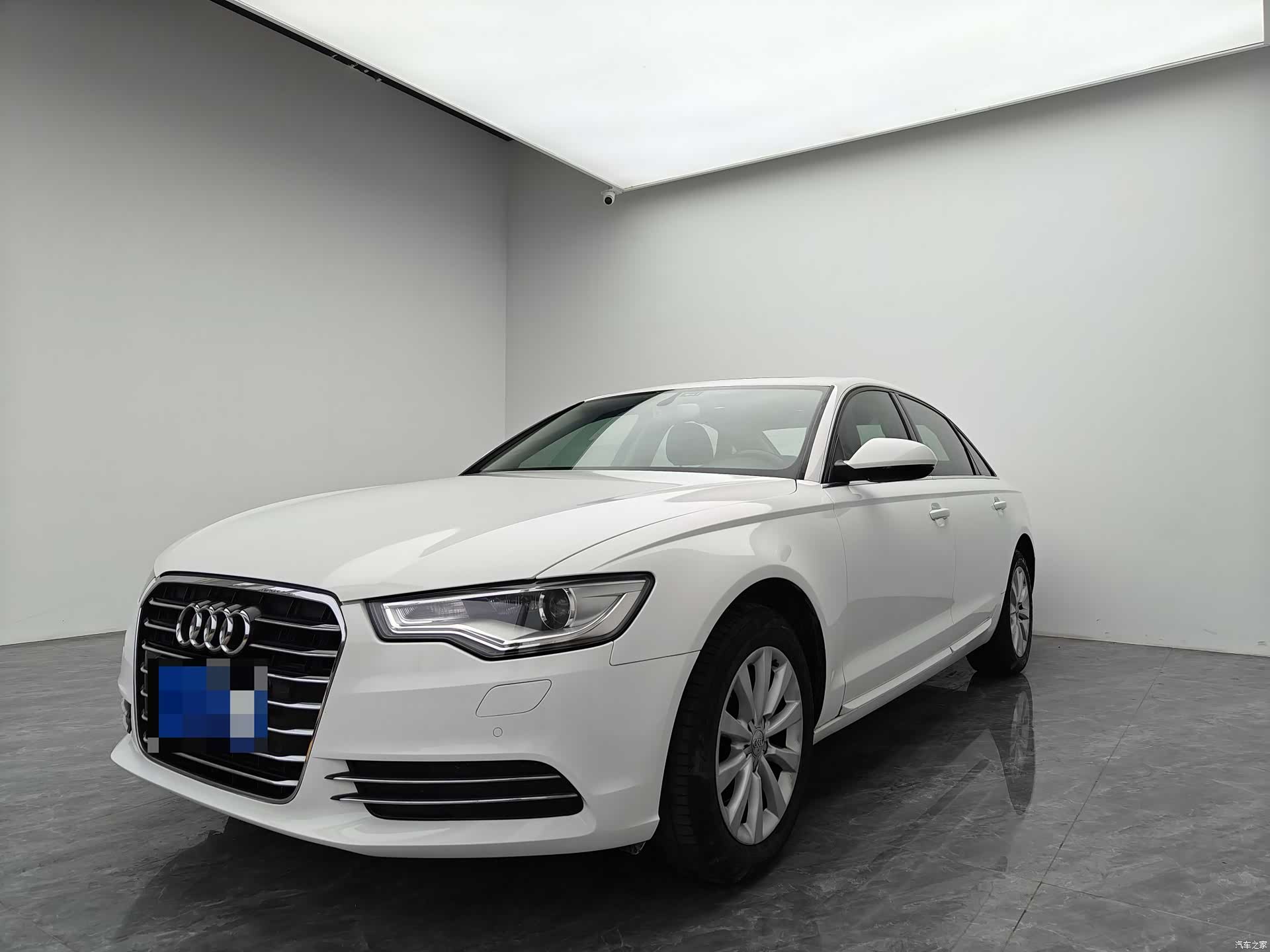 Audi A6L, 2014 1