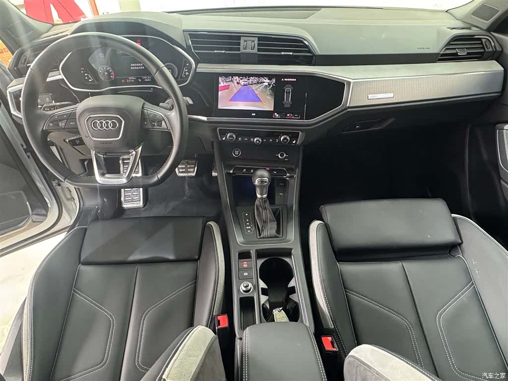 Audi Q3, 2024 13