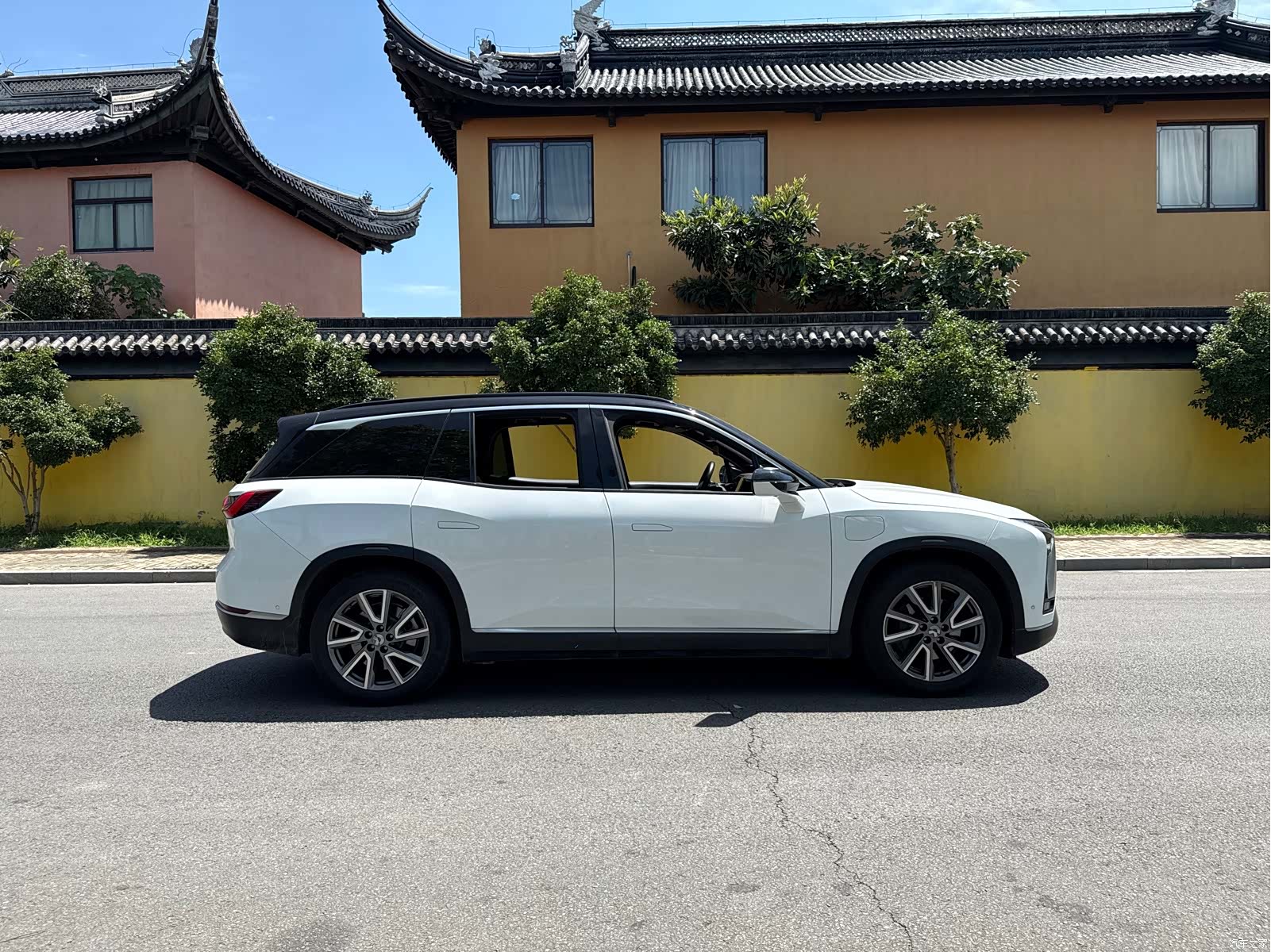 NIO ES8, 2021 4