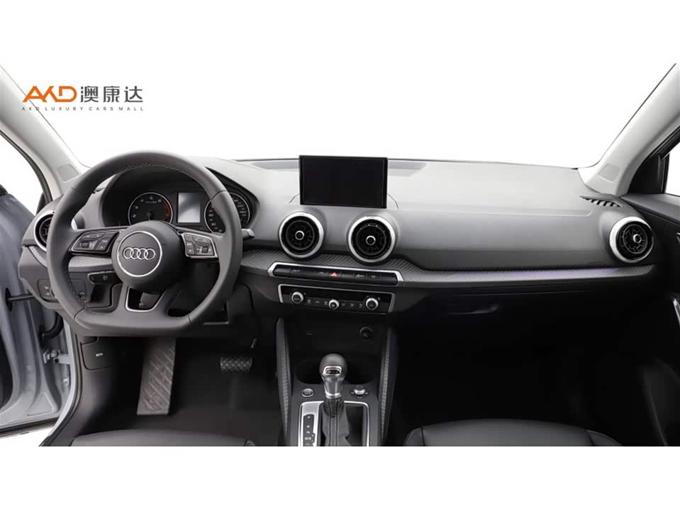 Audi Q2L Audi Q2L