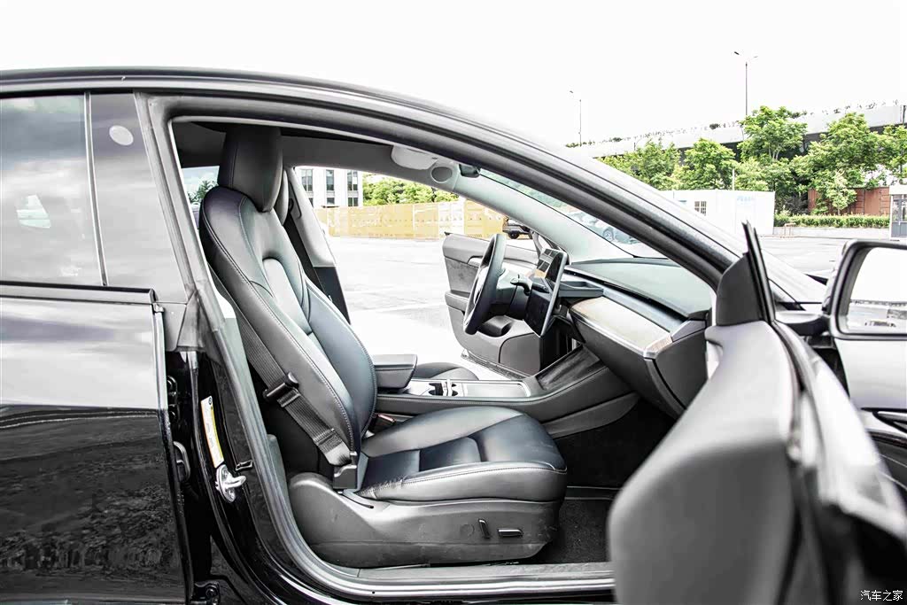 Tesla Model 3, 2022 19