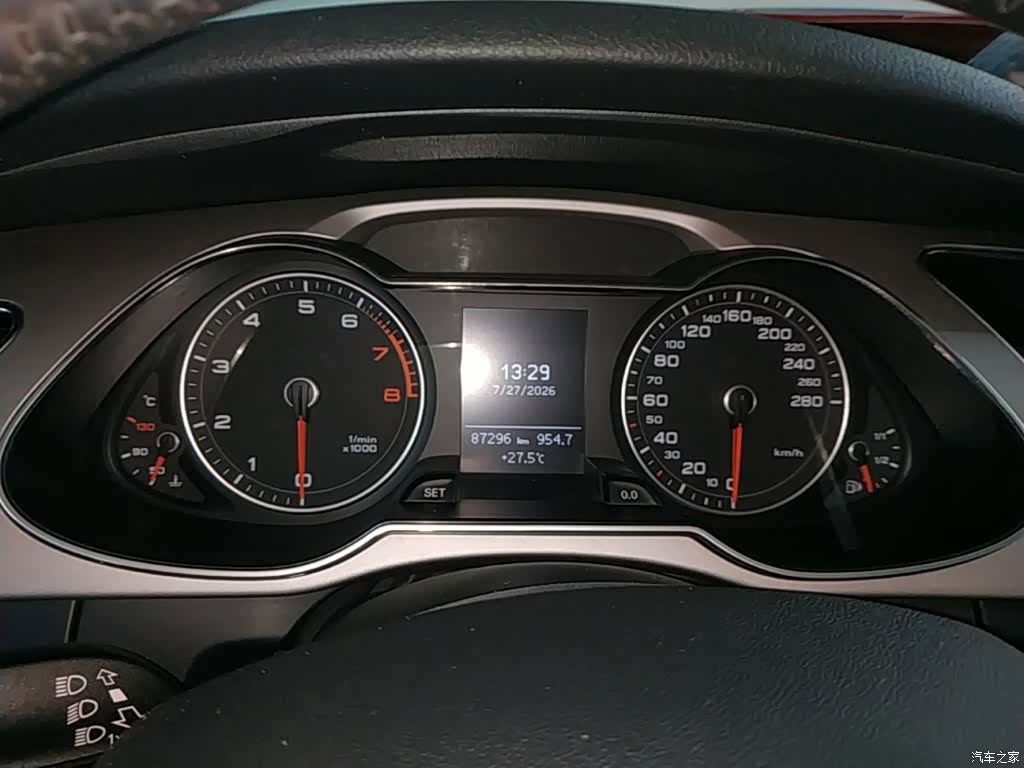 Audi A4L, 2016 12