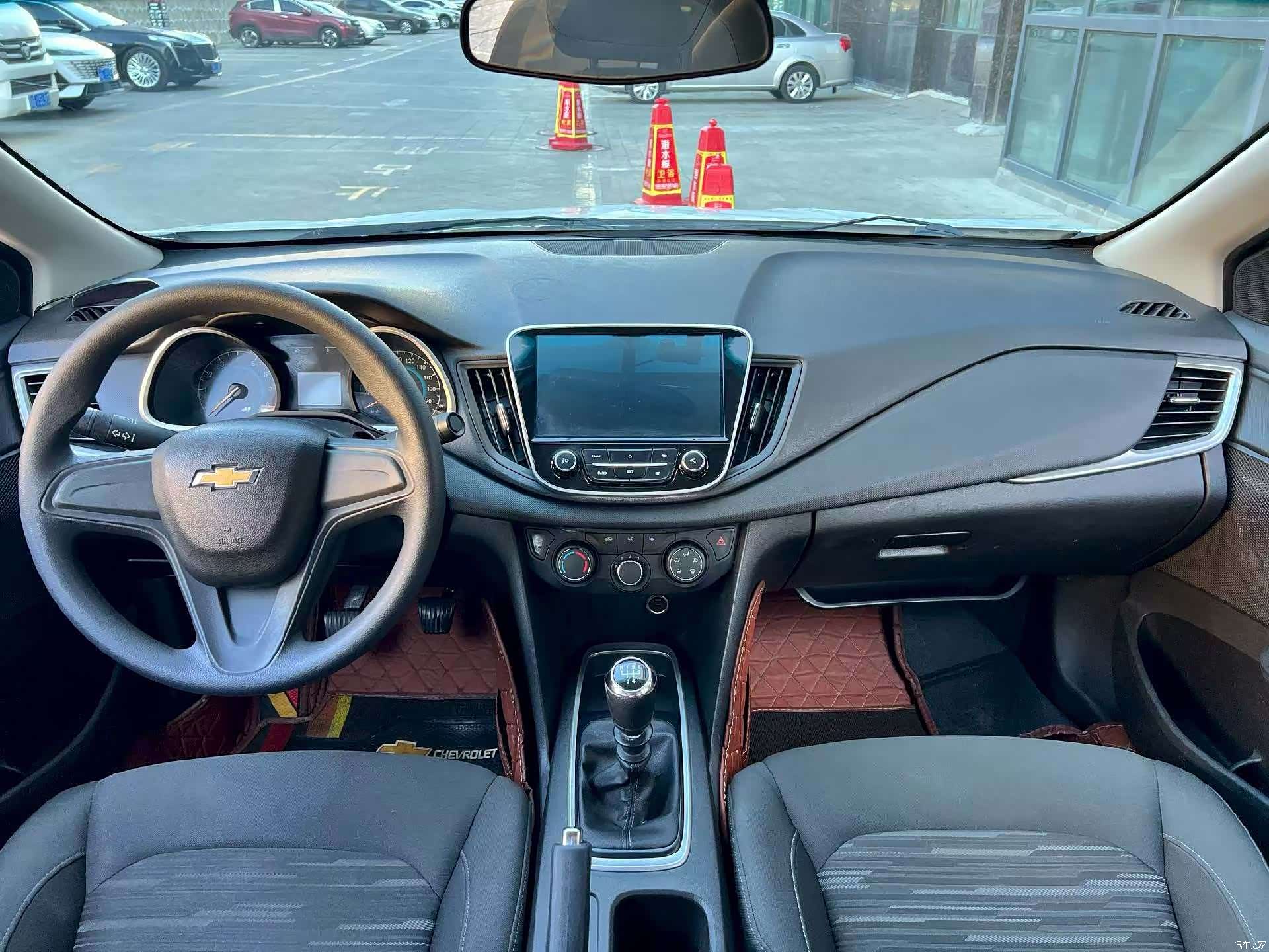 Chevrolet 320, 2018 4