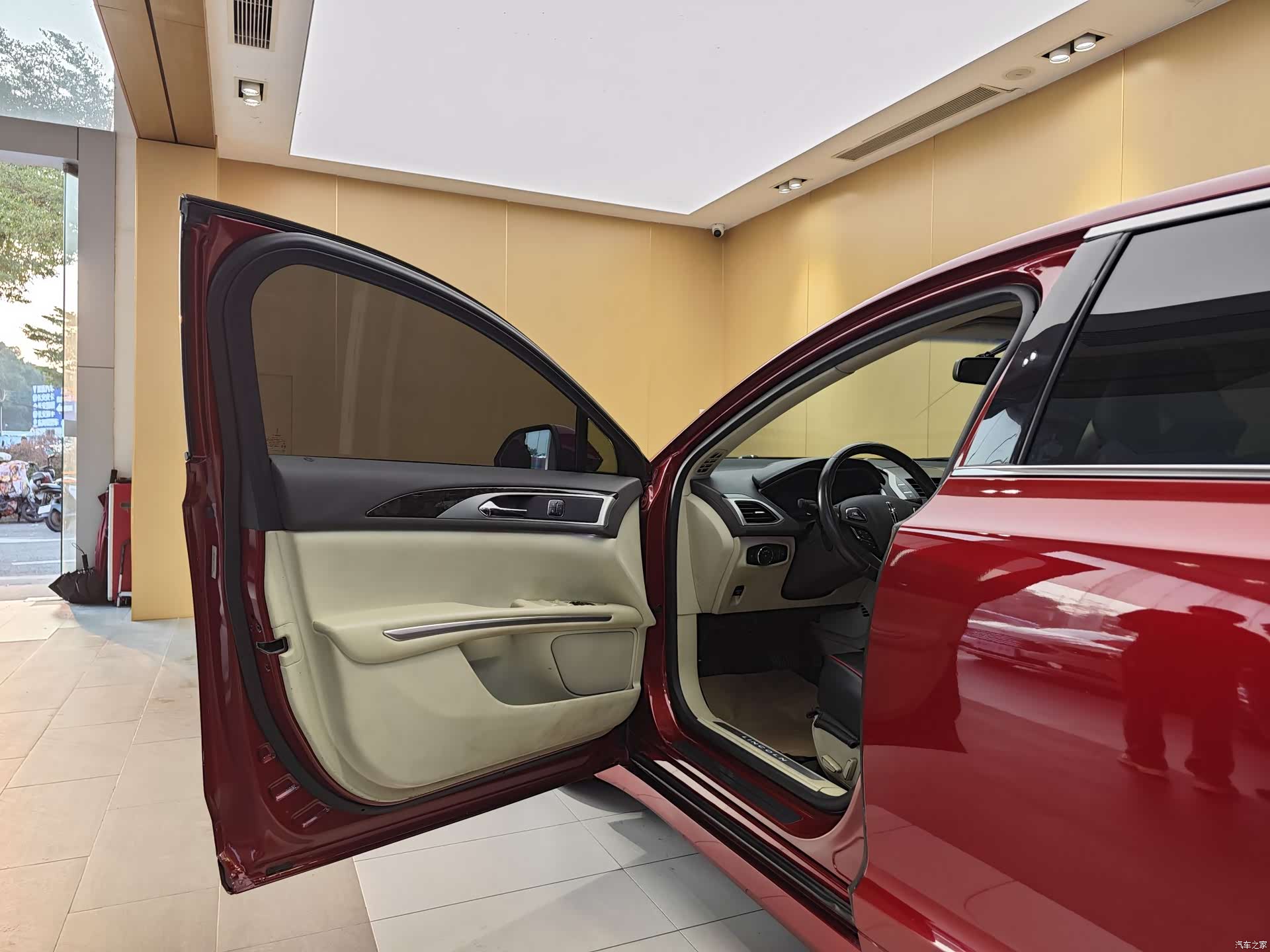 Lincoln MKZ, 2015 7
