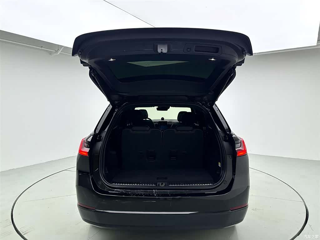NIO ES8, 2022 11