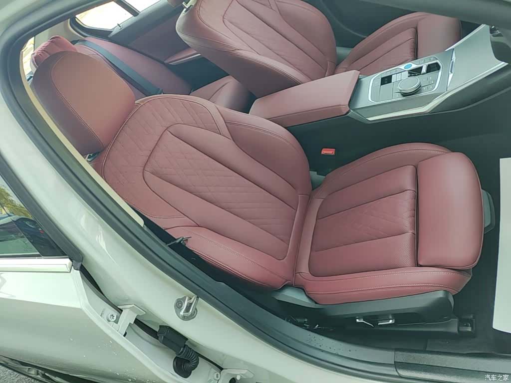 BMW i3, 2025 25
