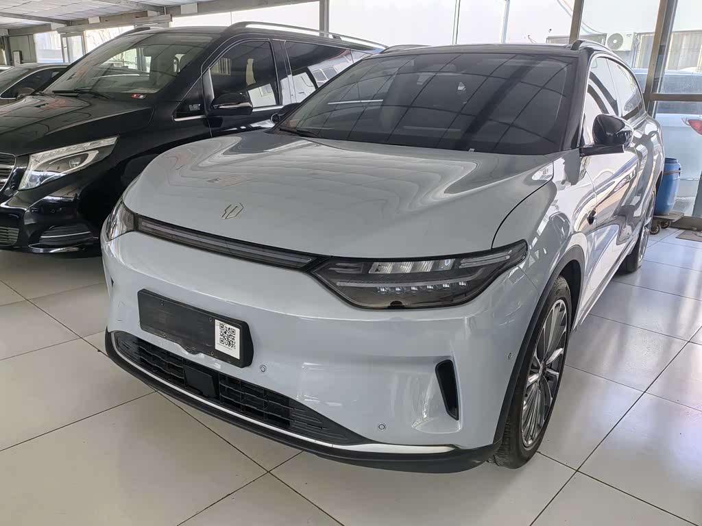 Leapmotor C11