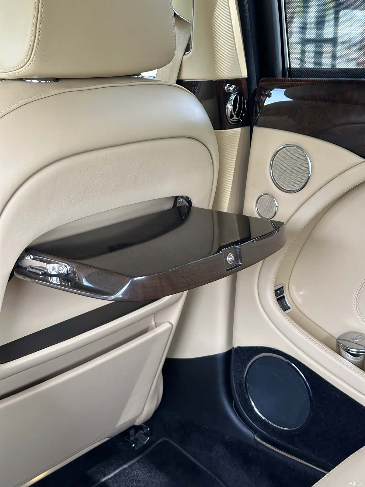 Bentley Mulsanne, 2016 19