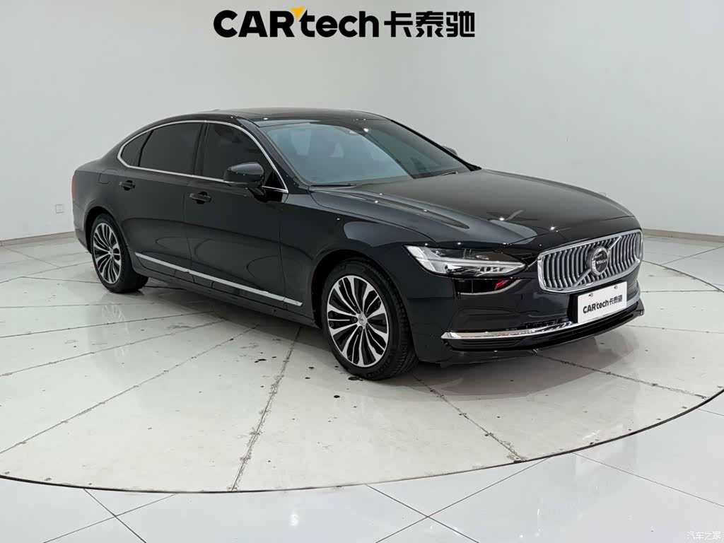 Volvo S90, 2024 4
