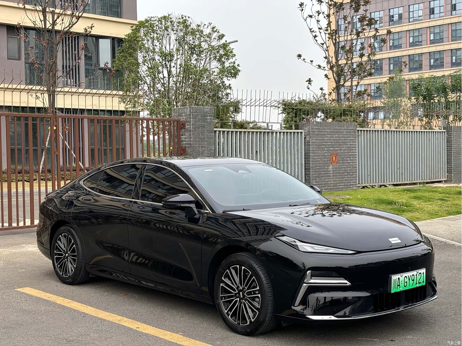 Geely 8, 2026 3