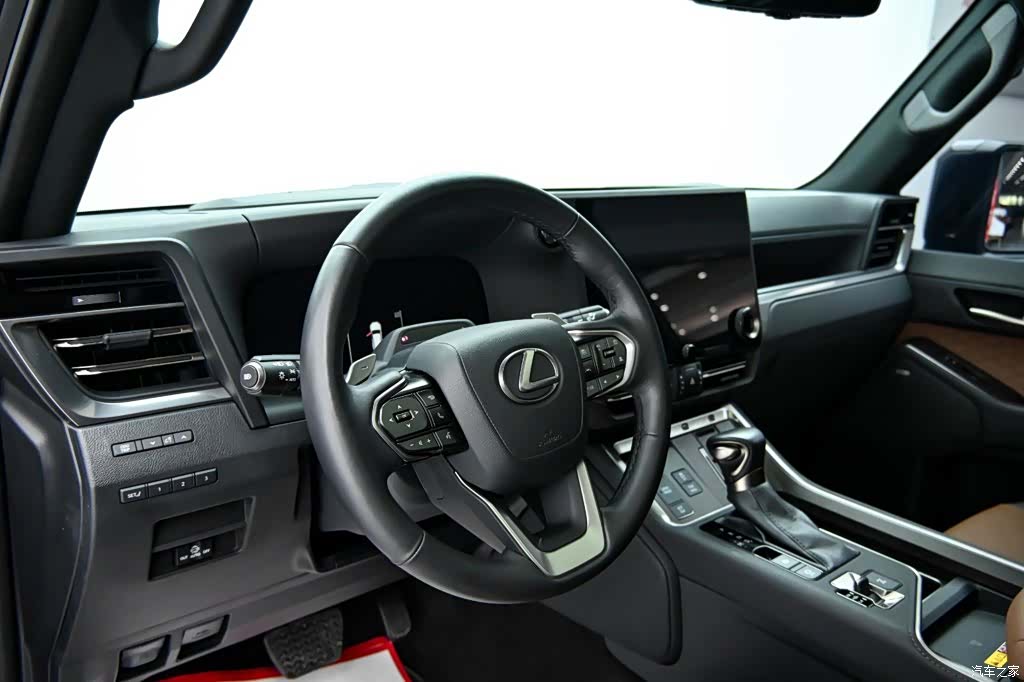 Lexus GX, 2025 14