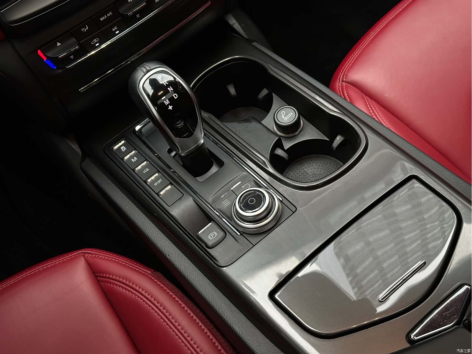 Maserati Ghibli, 2018 11