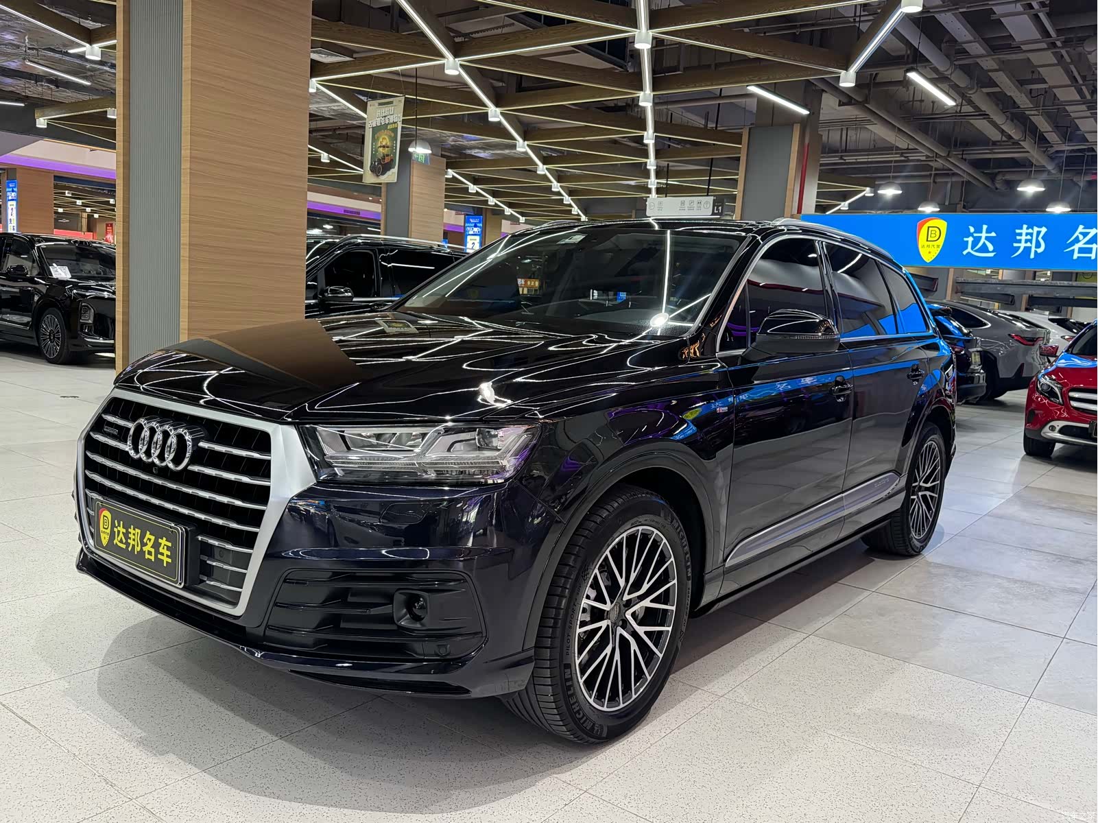 Audi Q7, 2018 1