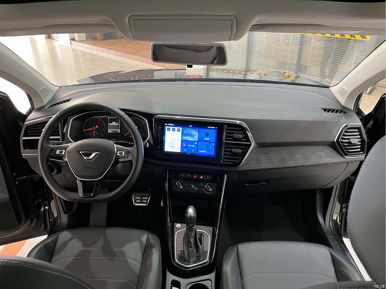 Volkswagen VS7, 2022 11