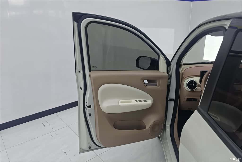 Wuling MINIEV, 2025 7