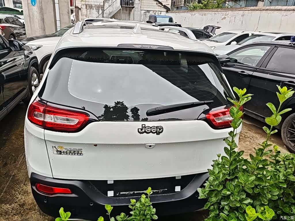 Jeep Cherokee, 2018 6