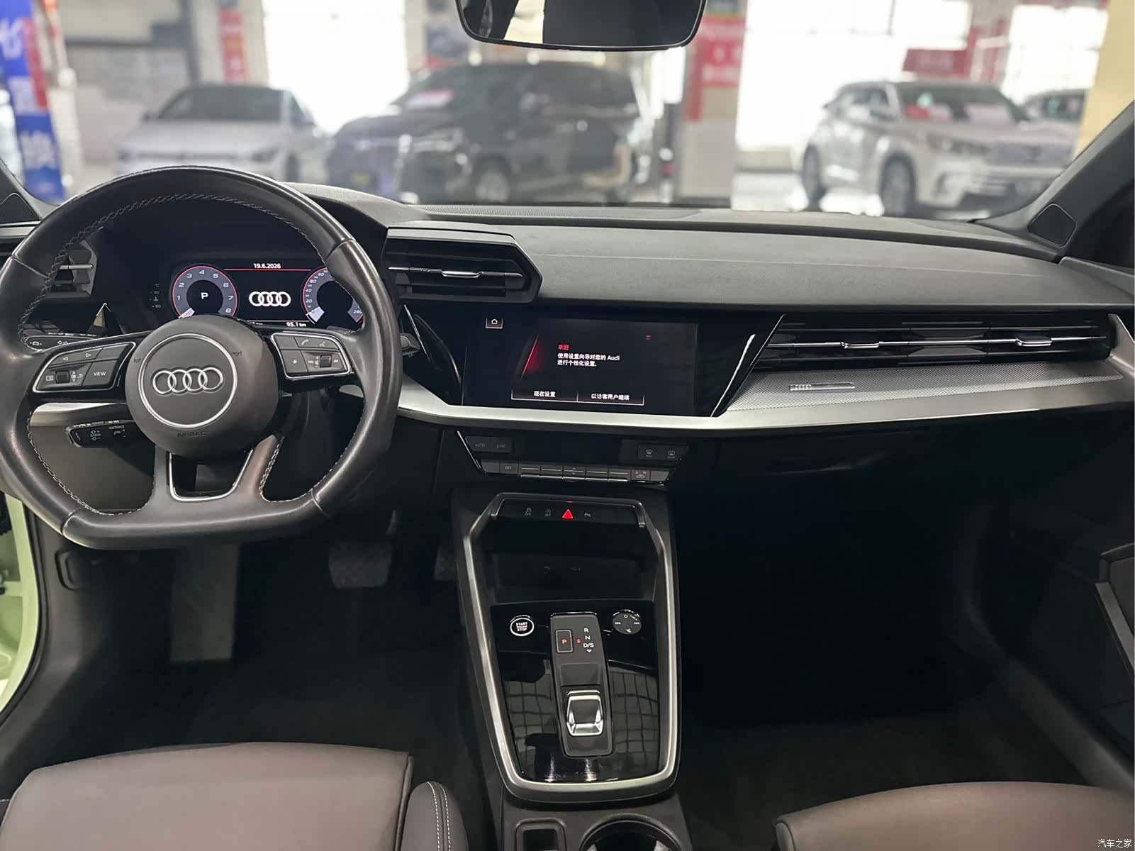 Audi A3, 2023 все фото