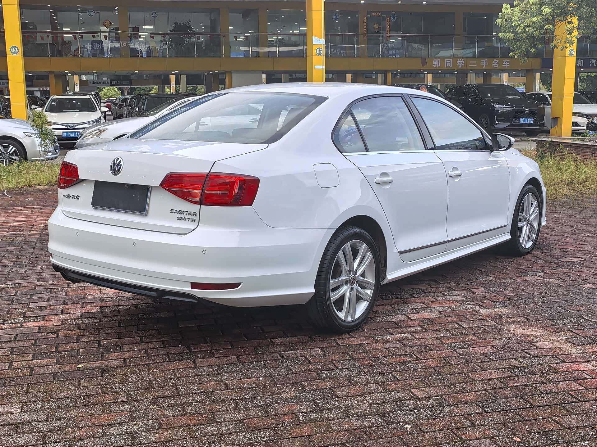 Volkswagen Sagitar, 2018 4