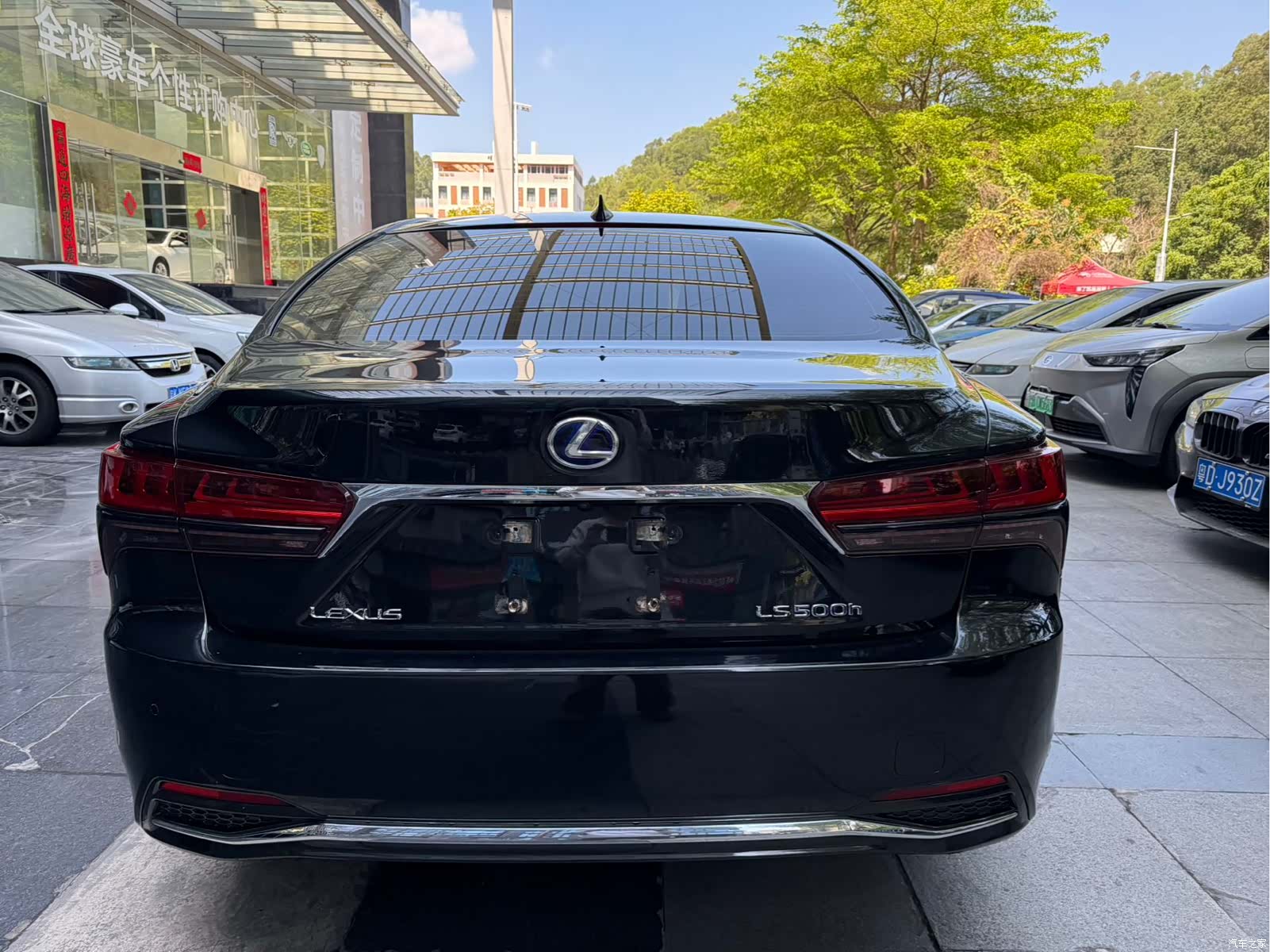 Lexus LS, 2021 8