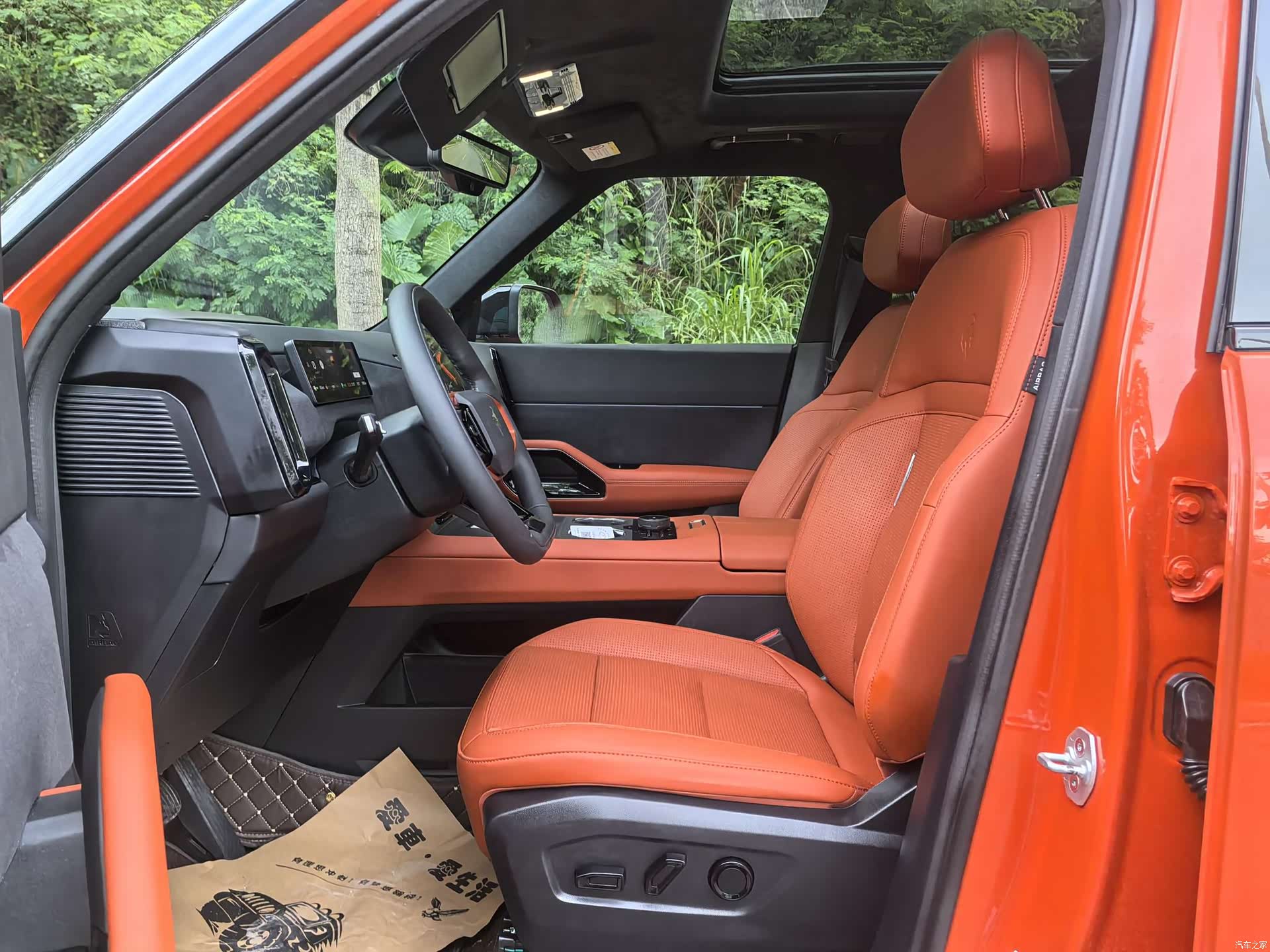 Ford Bronco, 2025 17