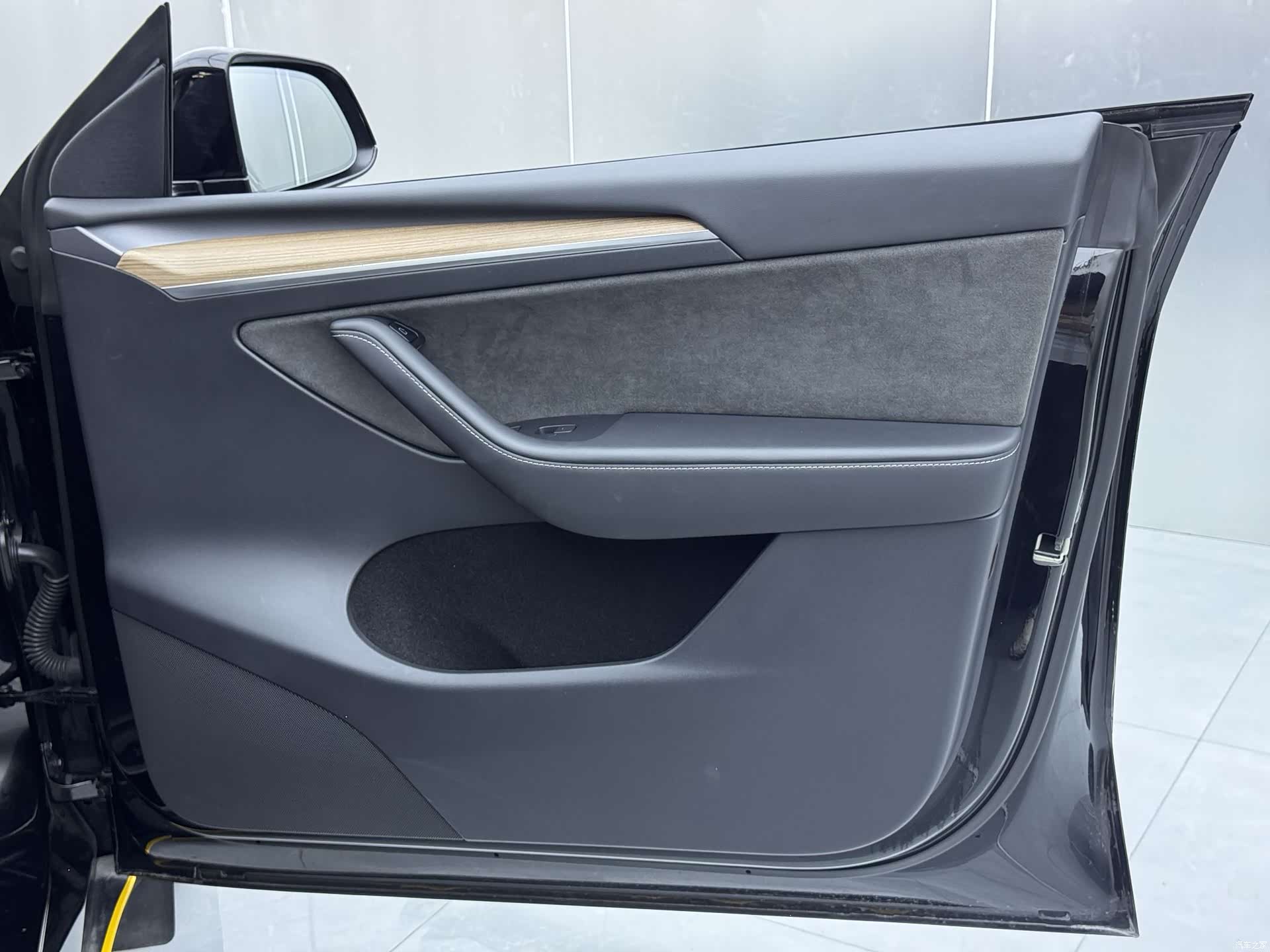 Tesla Model Y, 2022 22