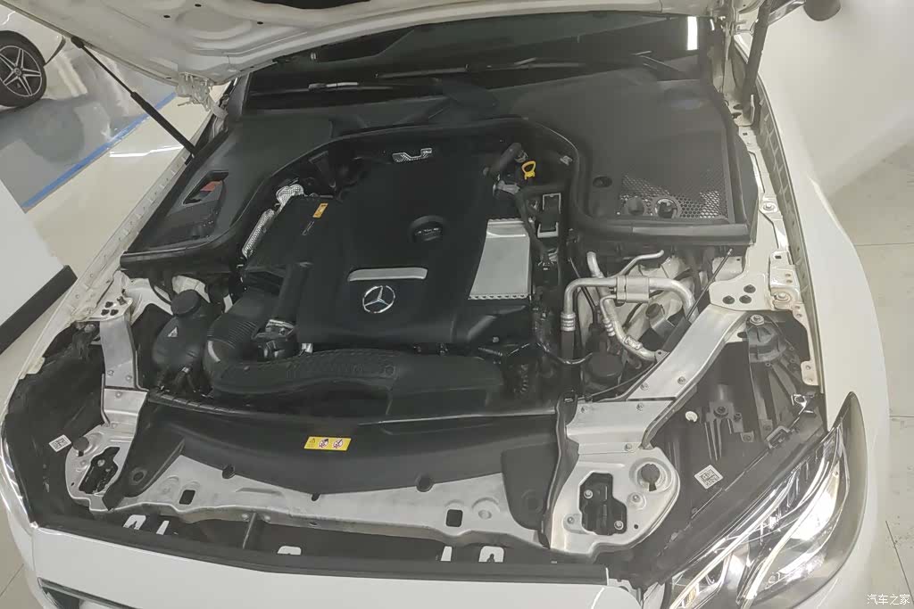 Mercedes-Benz E-Class, 2018 10