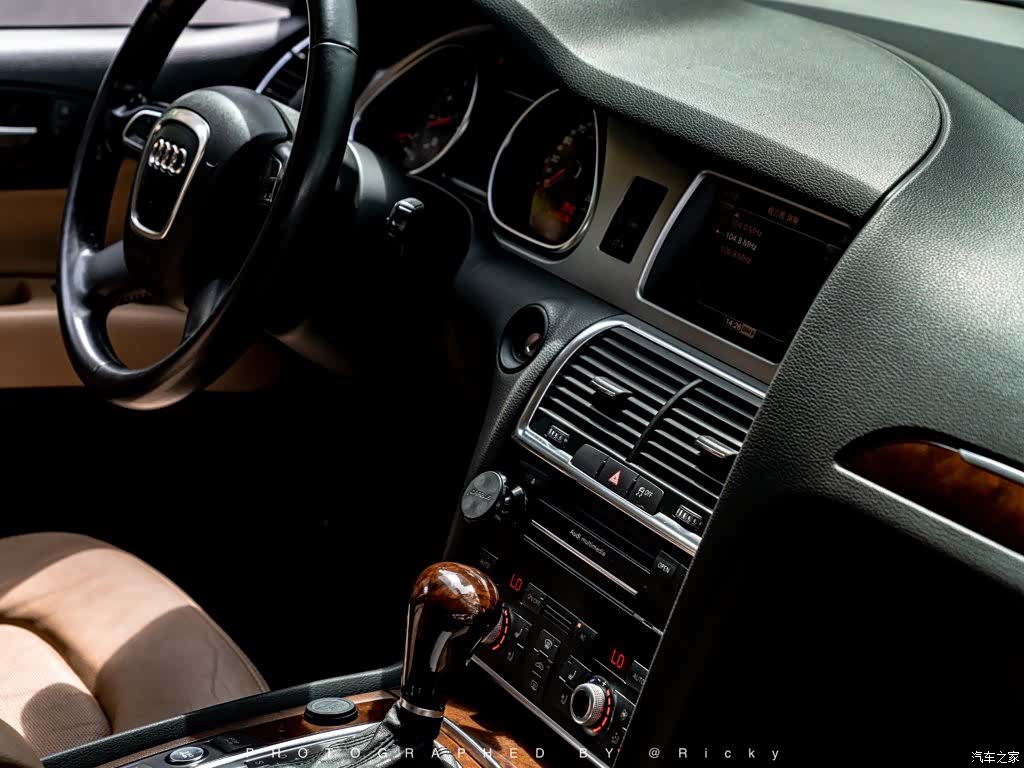 Audi Q7, 2011 6