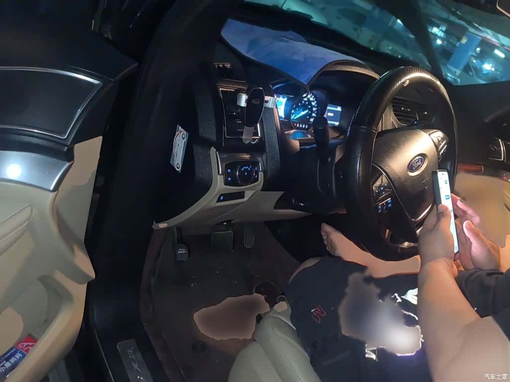 Ford Explorer, 2016 14