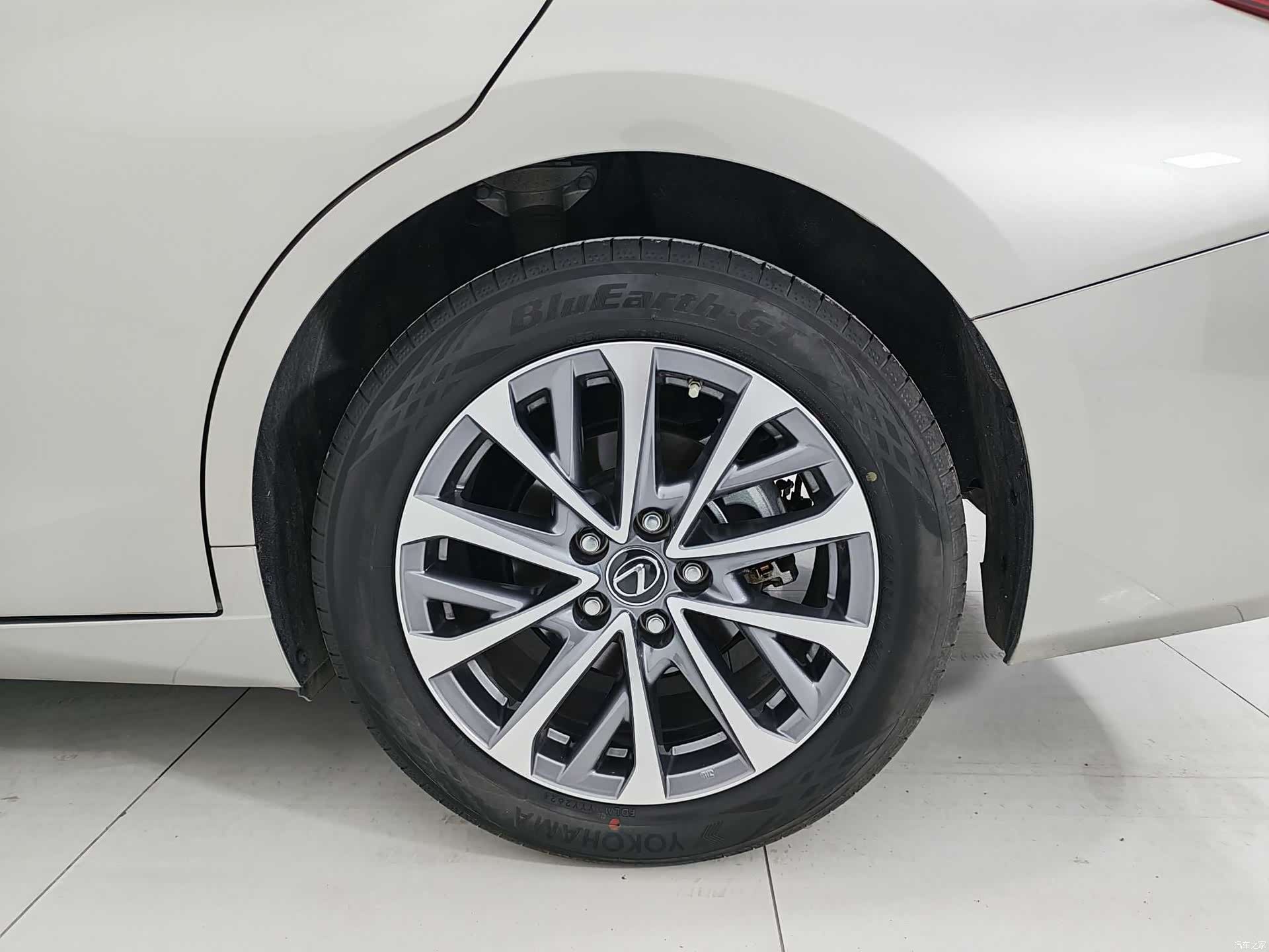 Lexus ES, 2024 16