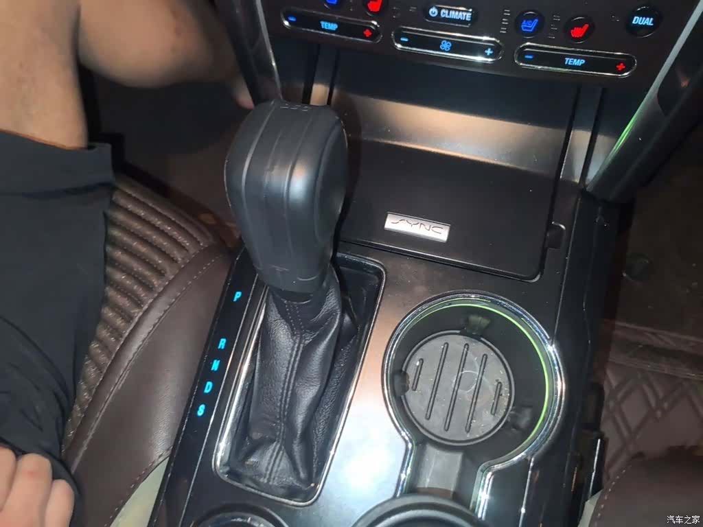 Ford Explorer, 2016 7
